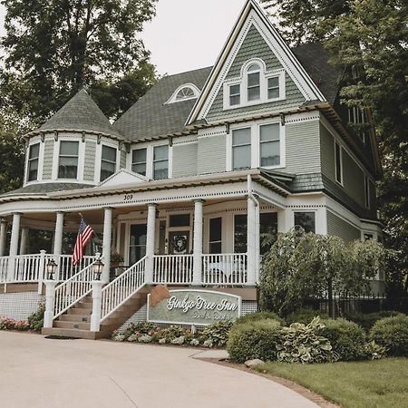 The Ginkgo Tree Bed & Breakfast Маунт Плезант Екстериор снимка