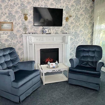 The Ginkgo Tree Bed & Breakfast Маунт Плезант Екстериор снимка