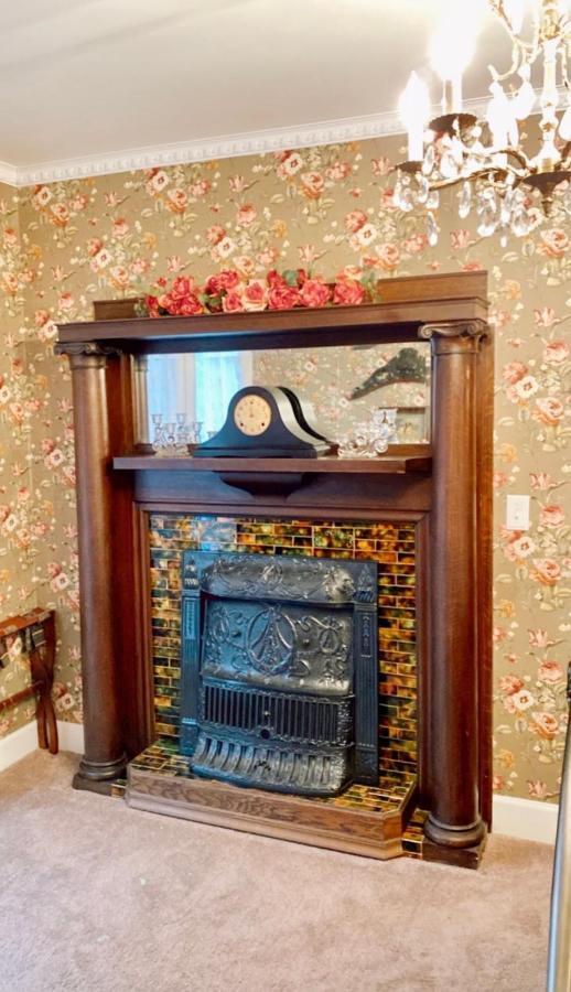 The Ginkgo Tree Bed & Breakfast Маунт Плезант Екстериор снимка