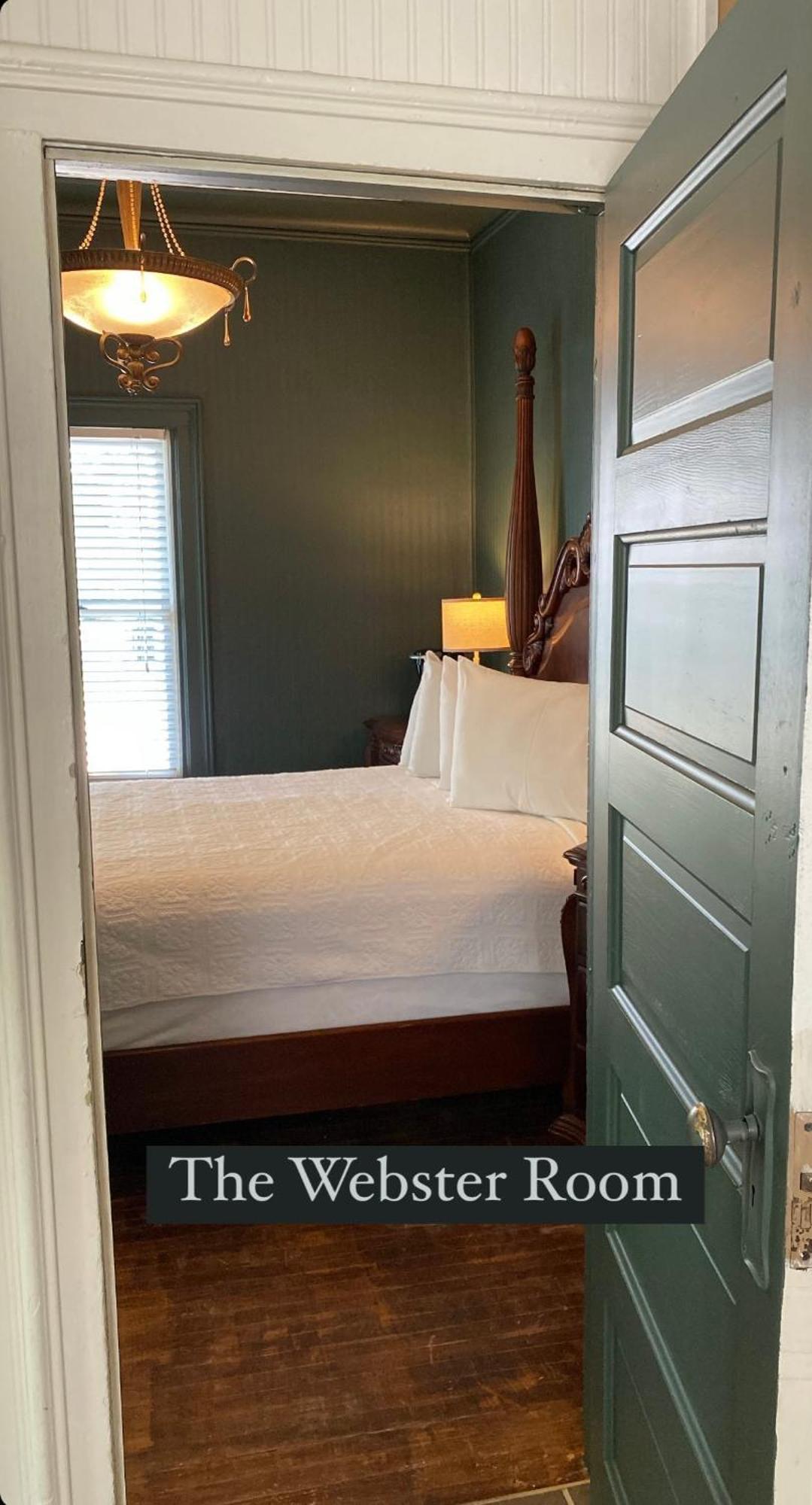 The Ginkgo Tree Bed & Breakfast Маунт Плезант Екстериор снимка
