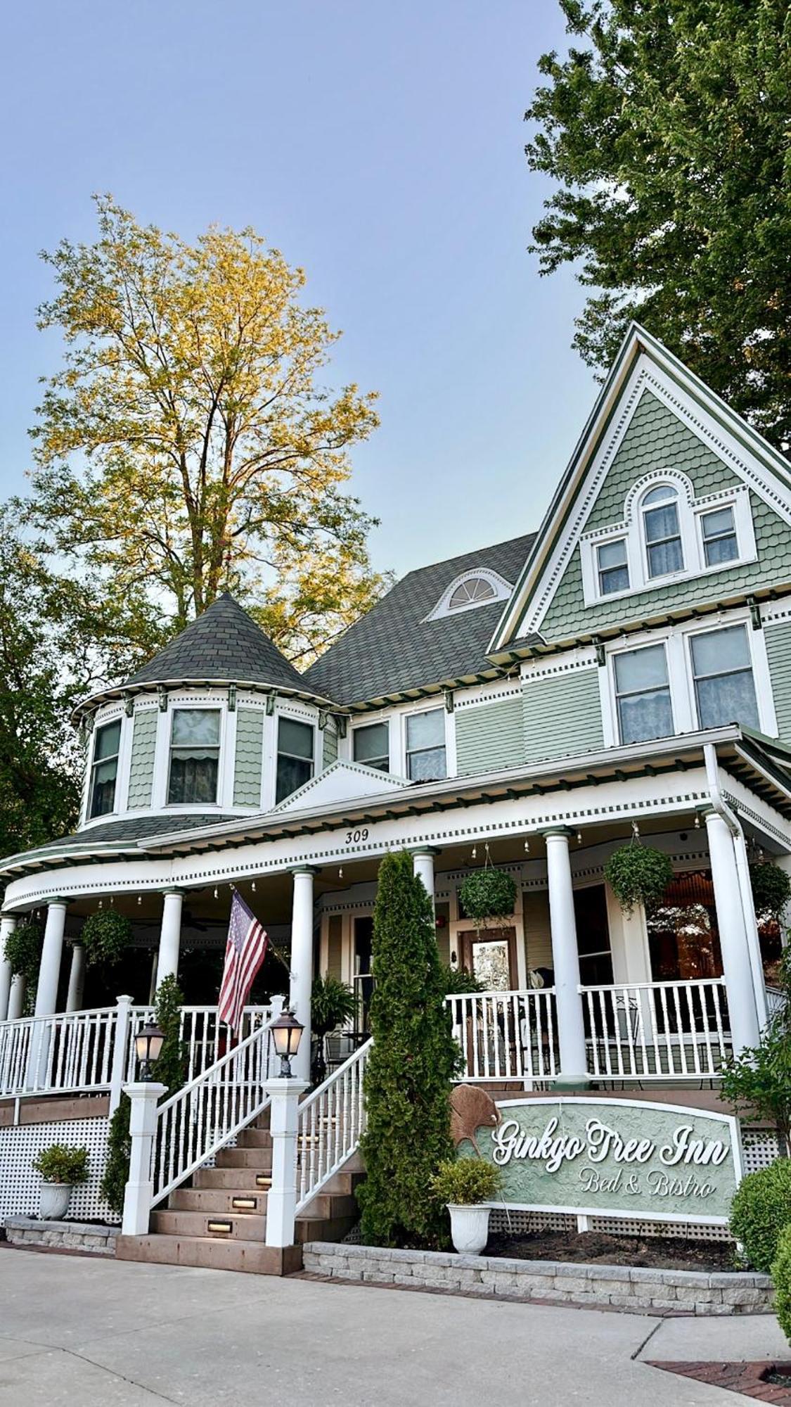 The Ginkgo Tree Bed & Breakfast Маунт Плезант Екстериор снимка